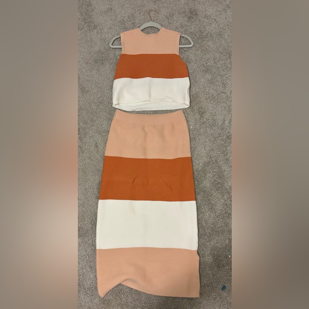 NWT Knit Midi Skirt Set